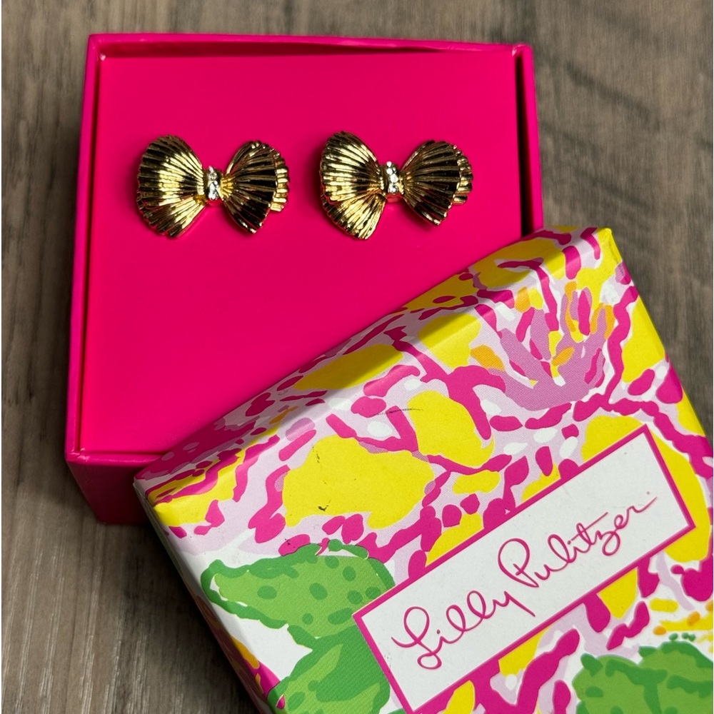 Lilly Pulitzer Gold-Tone *Bow Tie * Post , Small Earrings With Rhinestones NWOT
